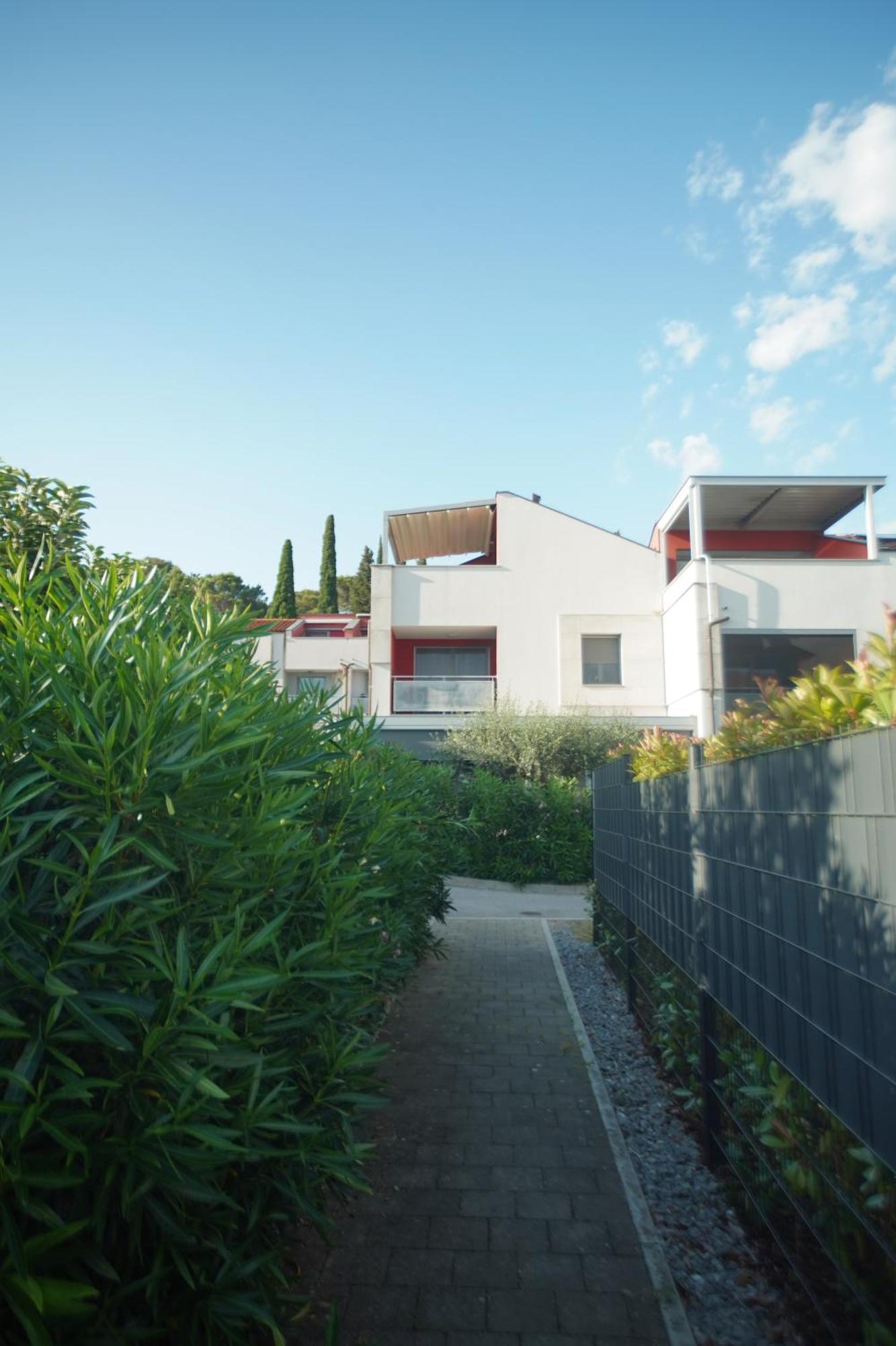 Elly Ankaran Exterior foto